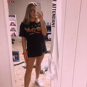 Meet your Posher, Jenna